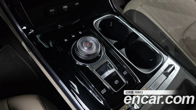 Kia Carnival 2021 thumb 9