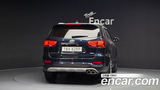 Kia Sorento 2018 thumb 5