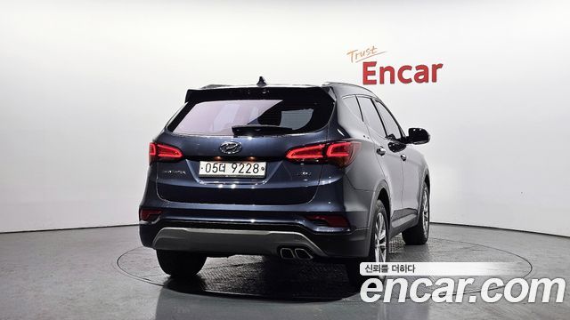 Hyundai Santa Fe 2017 thumb 5
