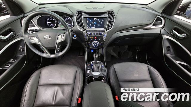 Hyundai Santa Fe 2017 thumb 8