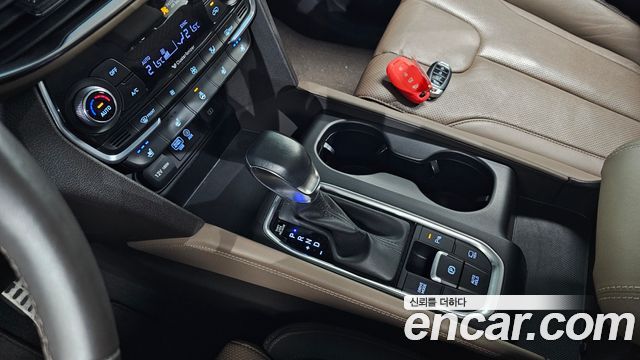 Hyundai Santa Fe 2019 thumb 10