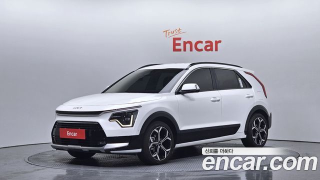 Kia Niro 2024 thumb 2