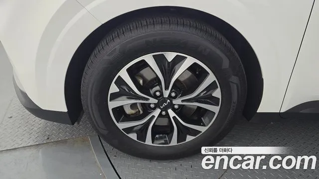 Kia Carnival 2022 thumb 6