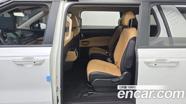 Kia Carnival 2022 thumb 12