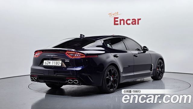 Kia Stinger 2019 thumb 3