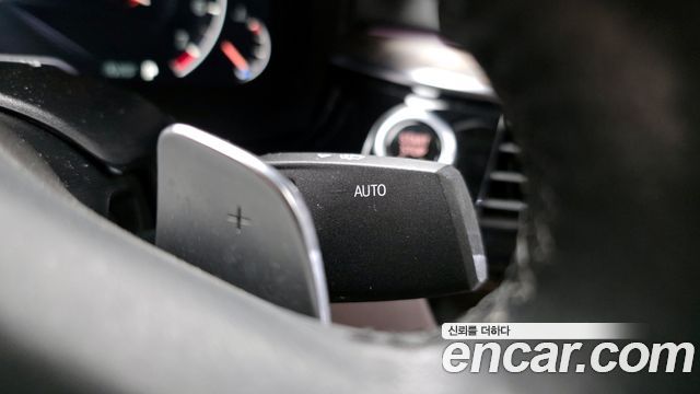 BMW 5 серии 2019 thumb 2