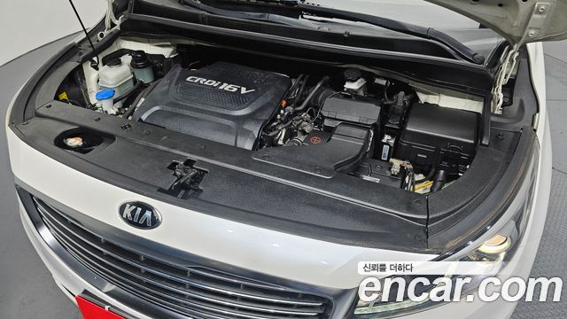 Kia Carnival 2018 thumb 6
