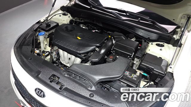 Kia K5 2016 thumb 6