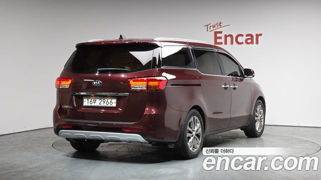 Kia Carnival 2015 thumb 3