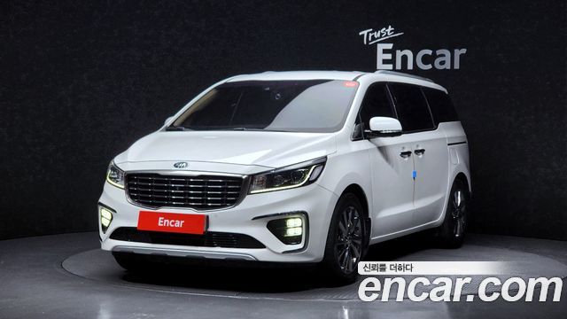 Kia Carnival 2019 thumb 2