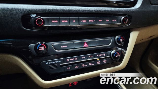 Kia Carnival 2019 thumb 12