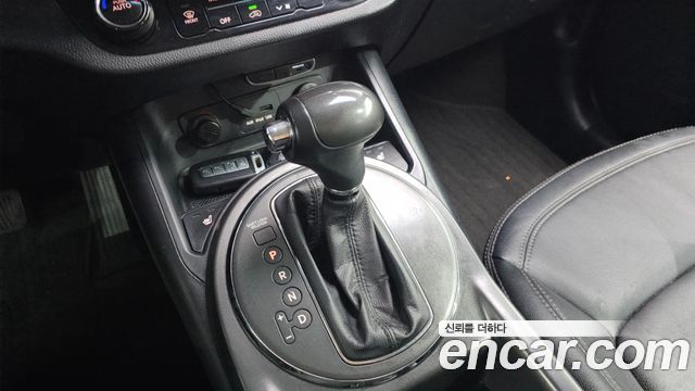 Kia Sportage 2013 thumb 10
