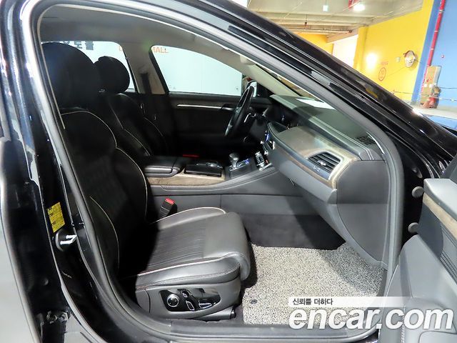 Genesis G90 2020 thumb 9