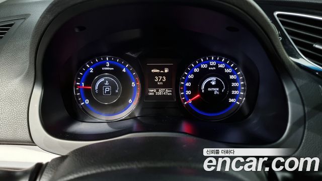 Hyundai i40 2011 thumb 8