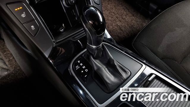 Hyundai i40 2011 thumb 9