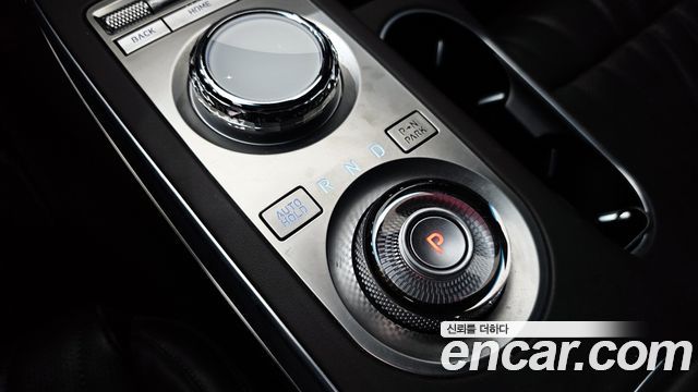 Genesis GV70 2021 thumb 9