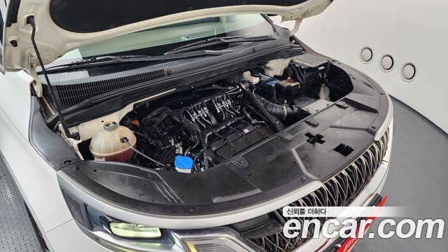 Kia Carnival 2021 thumb 6