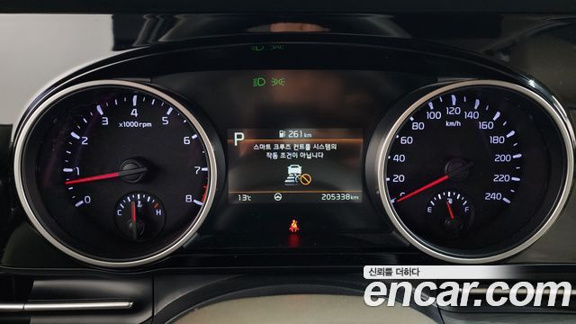 Kia Carnival 2021 thumb 8