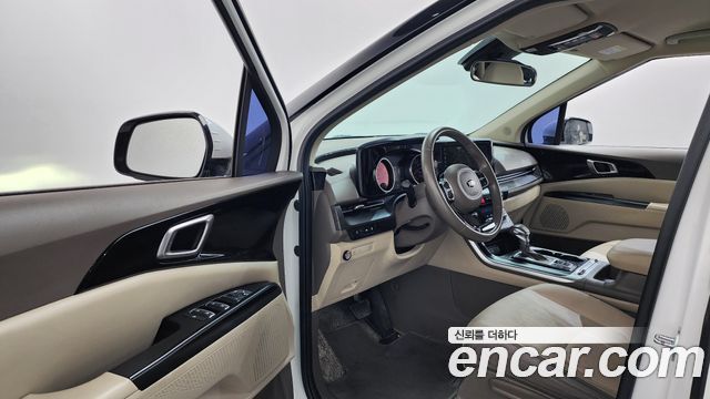 Kia Carnival 2021 thumb 10