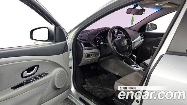 Renault Korea SM3 2011 thumb 11
