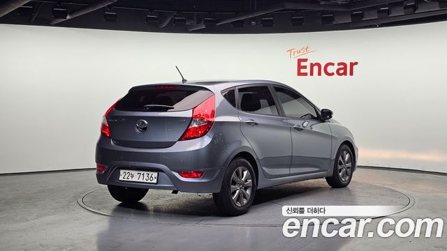 Hyundai Accent 2018 thumb 3