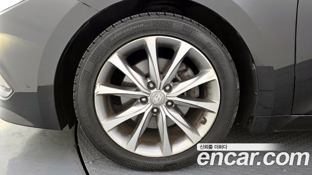 Hyundai Grandeur 2015 thumb 5