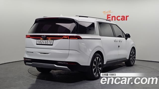 Kia Carnival 2020 thumb 3