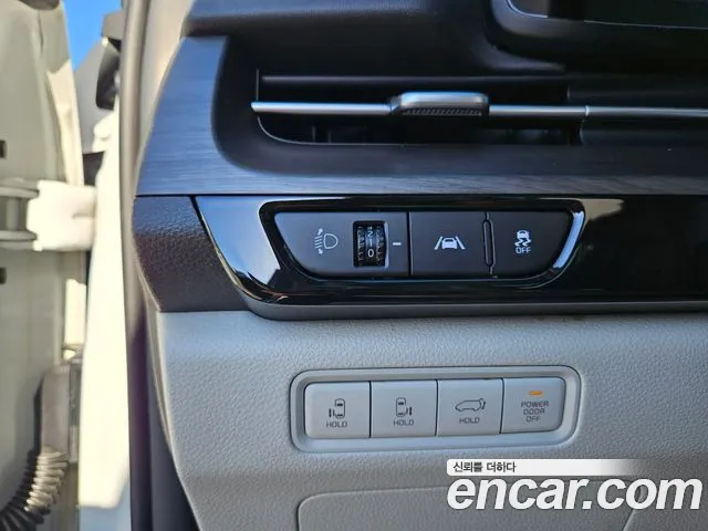 Kia Carnival 2022 thumb 6