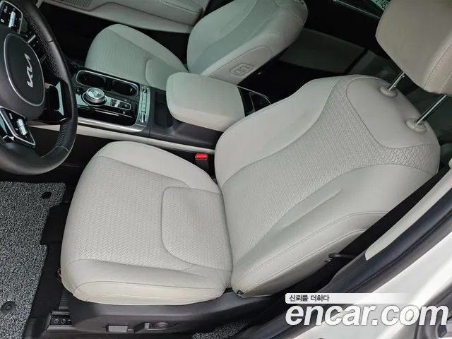 Kia Carnival 2022 thumb 7