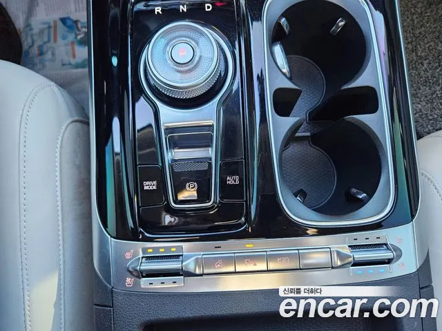 Kia Carnival 2022 thumb 10