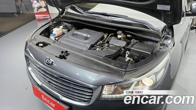 Kia Carnival 2017 thumb 6