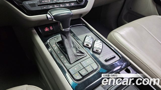 Kia Carnival 2017 thumb 9