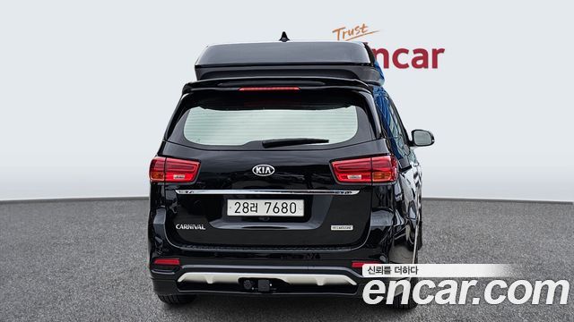 Kia Carnival 2019 thumb 5