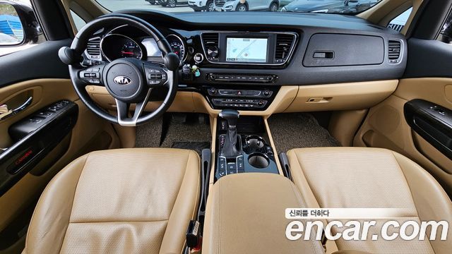 Kia Carnival 2019 thumb 8