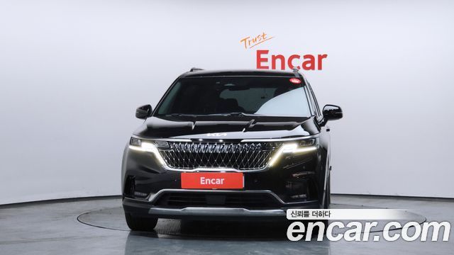 Kia Carnival 2023 thumb 4