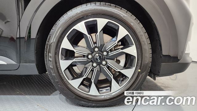 Kia Carnival 2023 thumb 6
