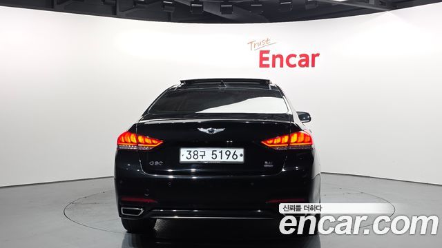Genesis G80 2017 thumb 5