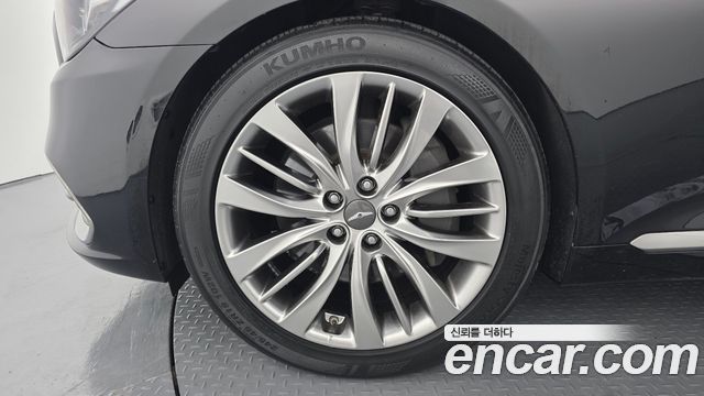 Genesis G80 2017 thumb 6