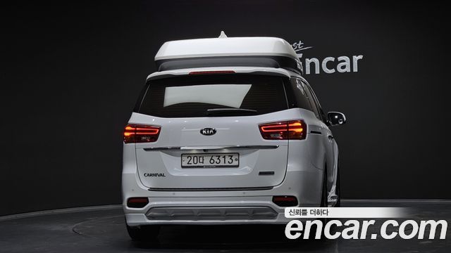 Kia Carnival 2018 thumb 4