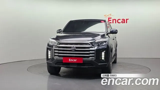 SsangYong Rexton 2021 thumb 4