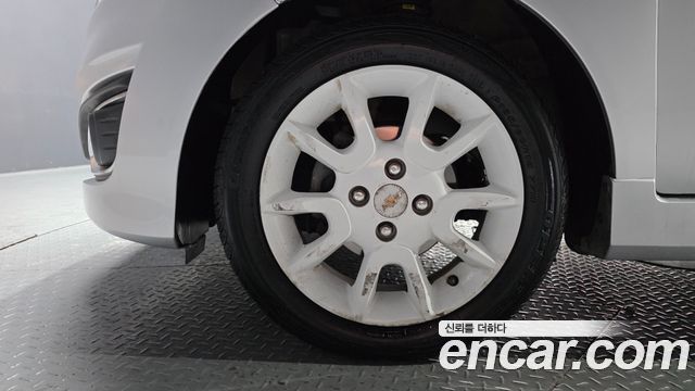 Chevrolet Spark 2013 thumb 6