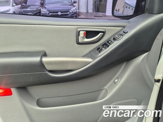 Hyundai Starex 2014 thumb 10