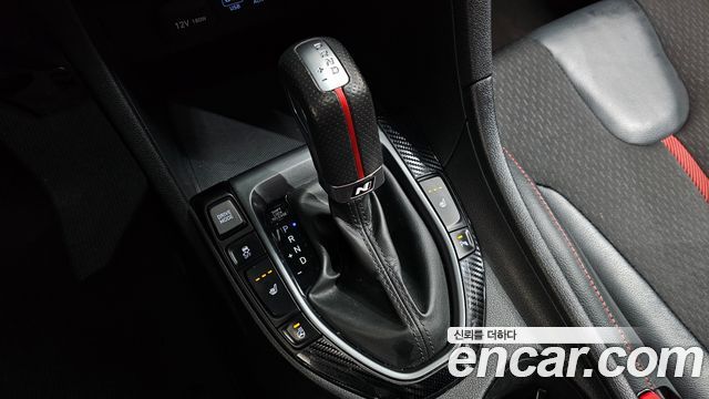 Hyundai Veloster 2018 thumb 10