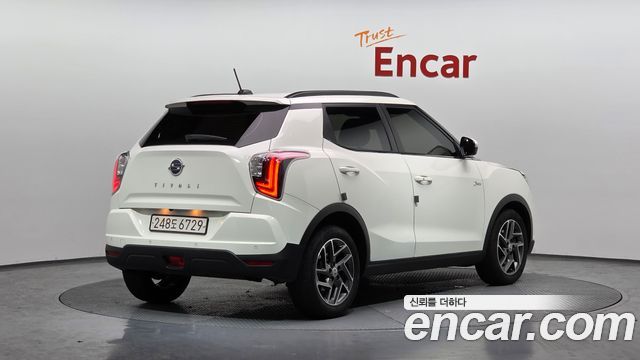 SsangYong Tivoli 2022 thumb 12