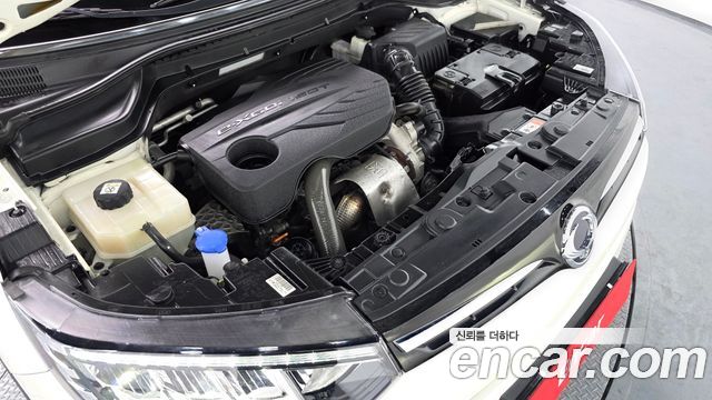 SsangYong Tivoli 2022 thumb 2