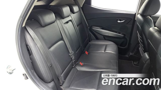 SsangYong Tivoli 2022 thumb 4