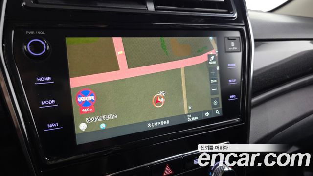 SsangYong Tivoli 2022 thumb 10