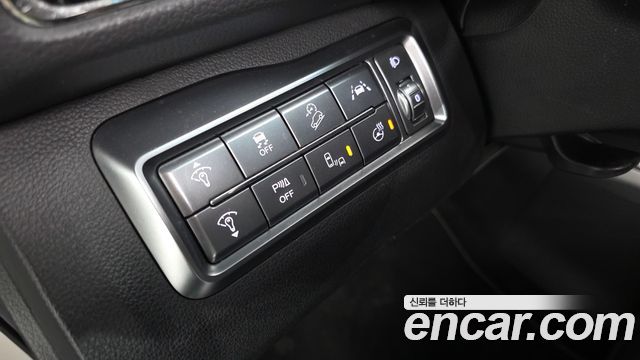 SsangYong Tivoli 2022 thumb 6