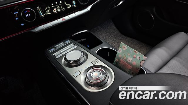 Genesis GV70 2022 thumb 9