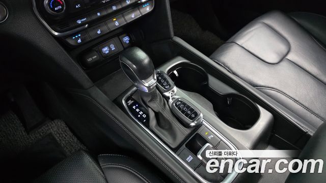 Hyundai Santa Fe 2020 thumb 9